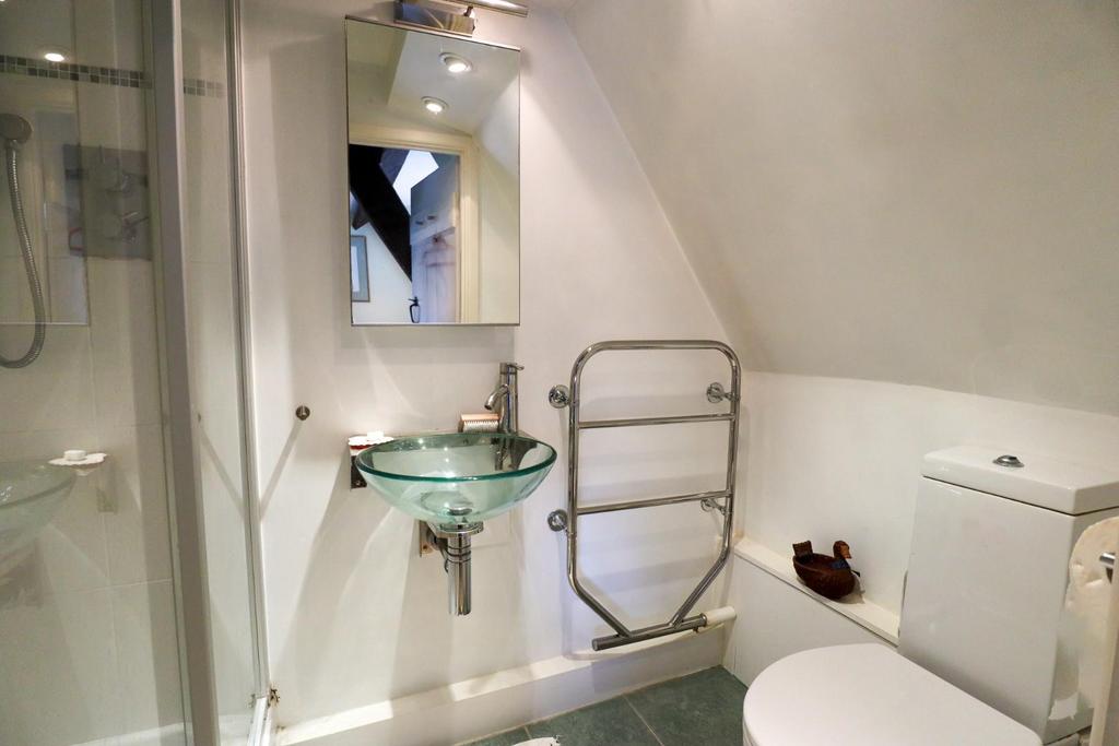 Ensuite.jpg