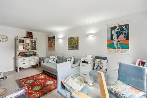 undefined, Fishers Lane, London, W4