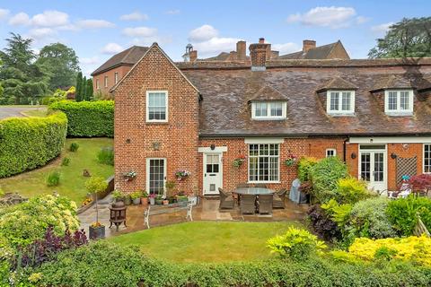 3 bedroom end of terrace house for sale, Hill Hall, Theydon Mount