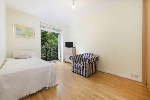 undefined, Cromer Street, London WC1H