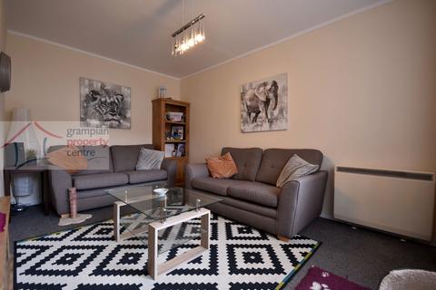 13 Macdonald Drive, Lossiemouth, IV31 6LU
