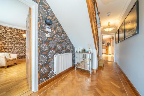 6 bedroom detached house for sale, Aylesbury HP21