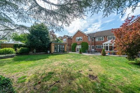 undefined, Aylesbury HP21