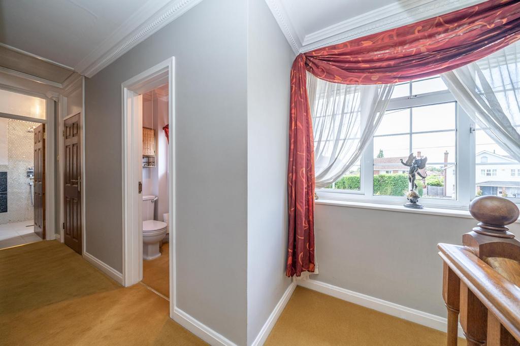 33-King-Edward-Avenue-03971