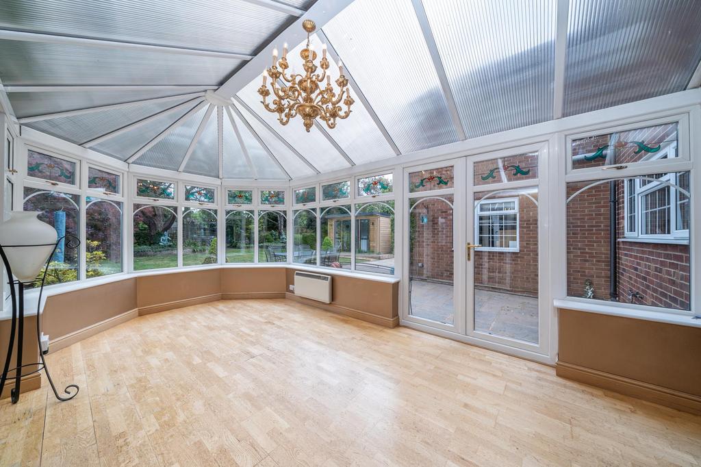 33-King-Edward-Avenue-03908
