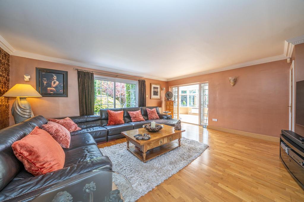 33-King-Edward-Avenue-03941