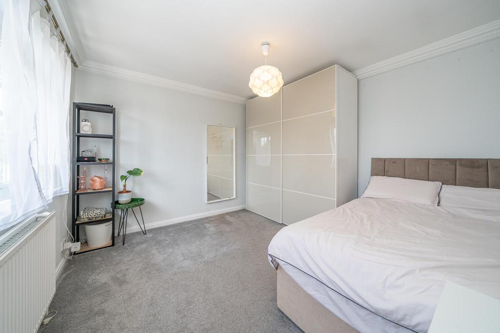 33-King-Edward-Avenue-03947