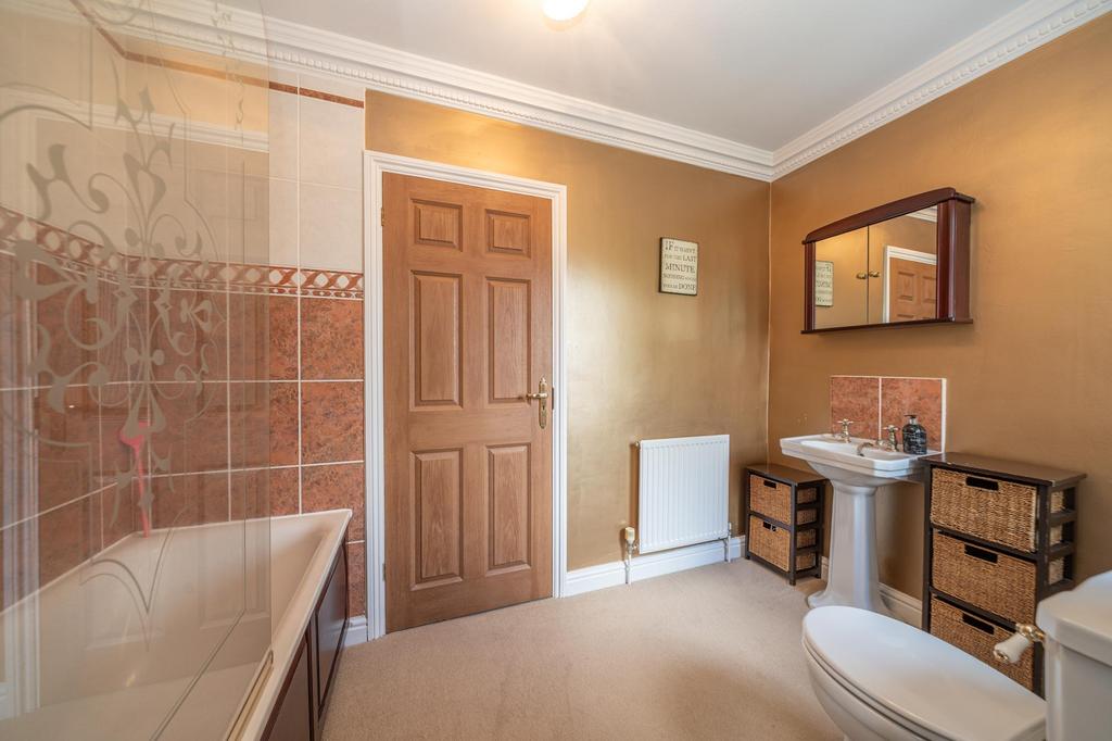 33-King-Edward-Avenue-03992