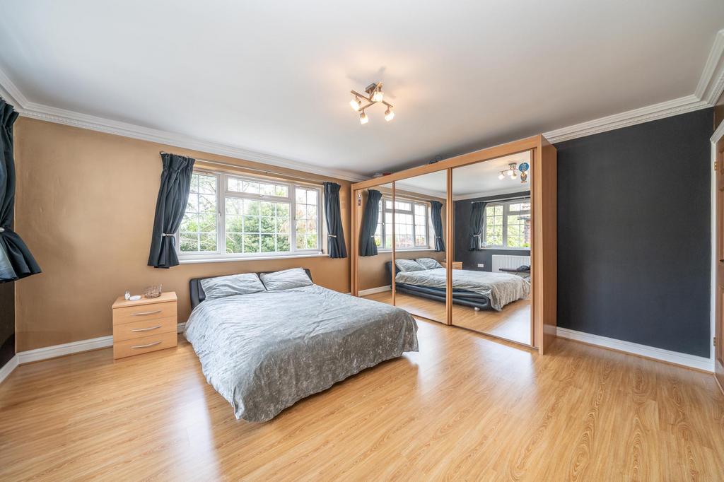 33-King-Edward-Avenue-03996