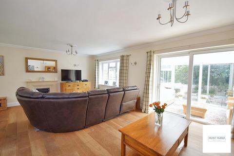 11 Crouch Close, Eastbourne, BN20 9EL