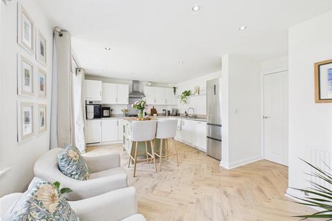 4 Holts View, Sheffield, S7 2AE