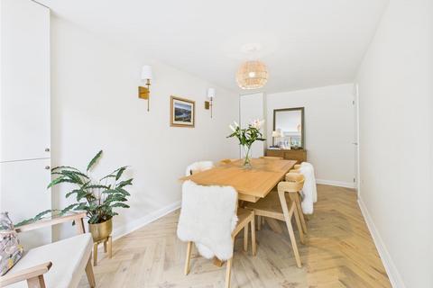 4 Holts View, Sheffield, S7 2AE
