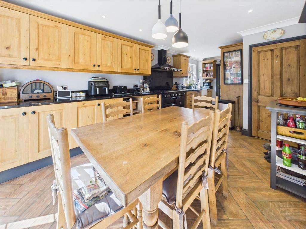 Dining Kitchen
