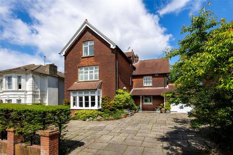 4 bedroom detached house for sale, Gordon Road, Sevenoaks, Kent, TN13