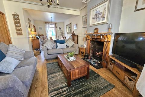 4 Honyatt Road, Gloucester, GL1 3EB