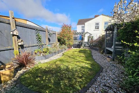 4 Honyatt Road, Gloucester, GL1 3EB