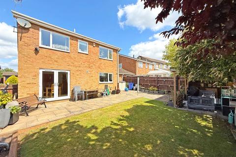 9 Ash Grove, Bugbrooke, Northampton, NN7 3RA