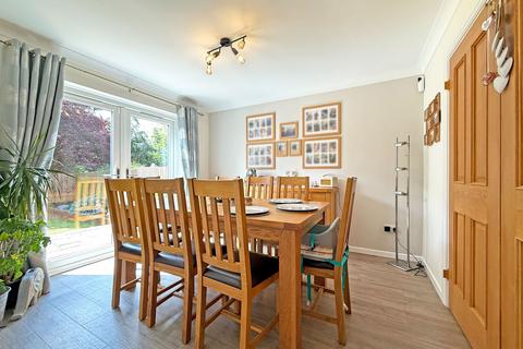9 Ash Grove, Bugbrooke, Northampton, NN7 3RA