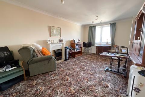 2 bedroom flat for sale, 139 London Road, Hadleigh, Benfleet SS7