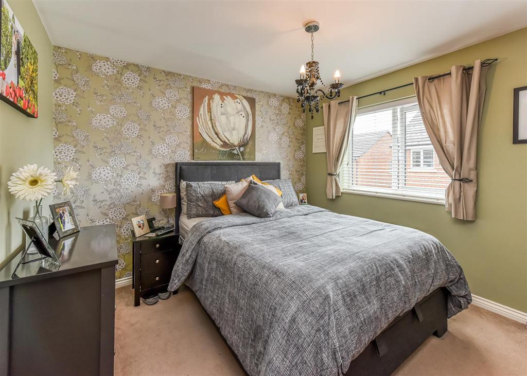 5 Taper Close-Bedroom 1.jpg