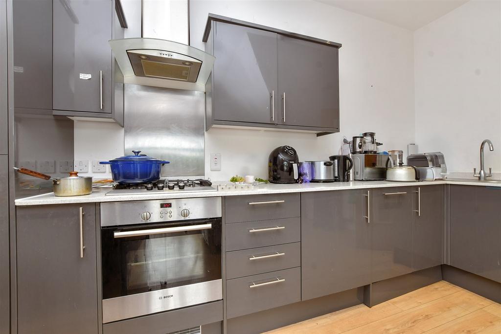 Lounge / Kitchen