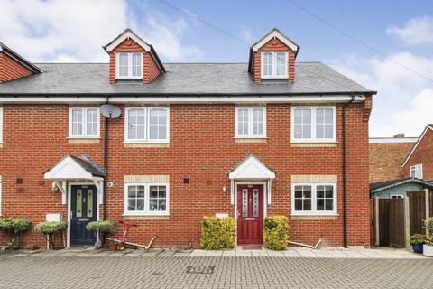 undefined, Alexandra Road,  Farnborough, GU14