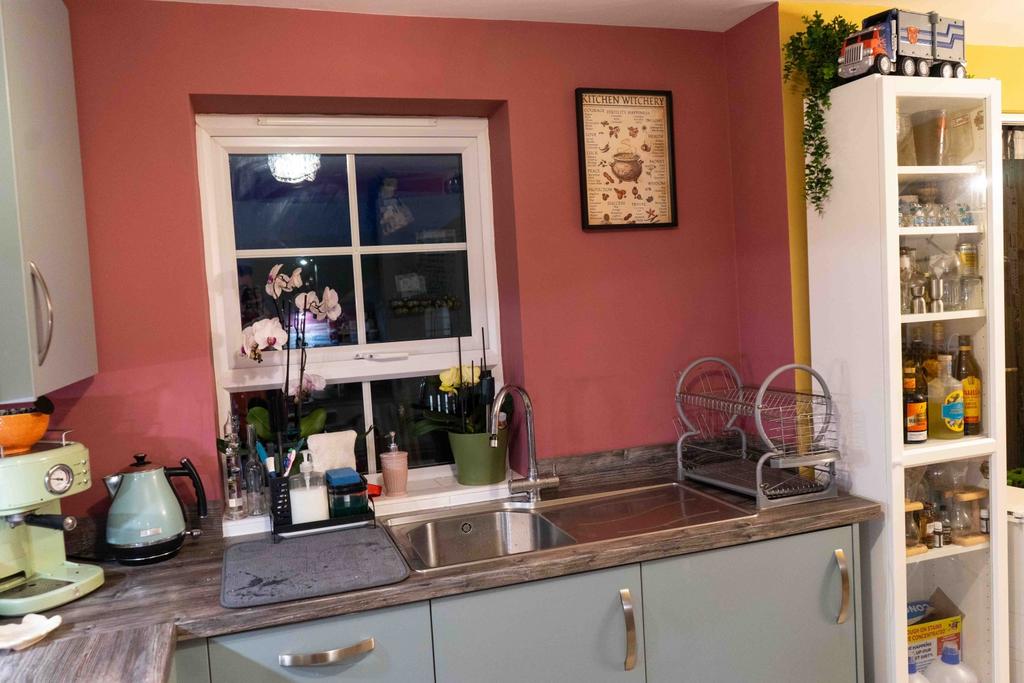 Dining kitchen