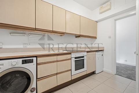 2 bedroom apartment for sale, Carrington House, Hertford Street, W1J