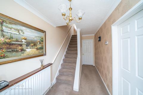 9 Daw End, Walsall, WS4 1LH