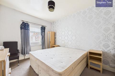 7 Aintree Road, Blackpool, FY4 3BD