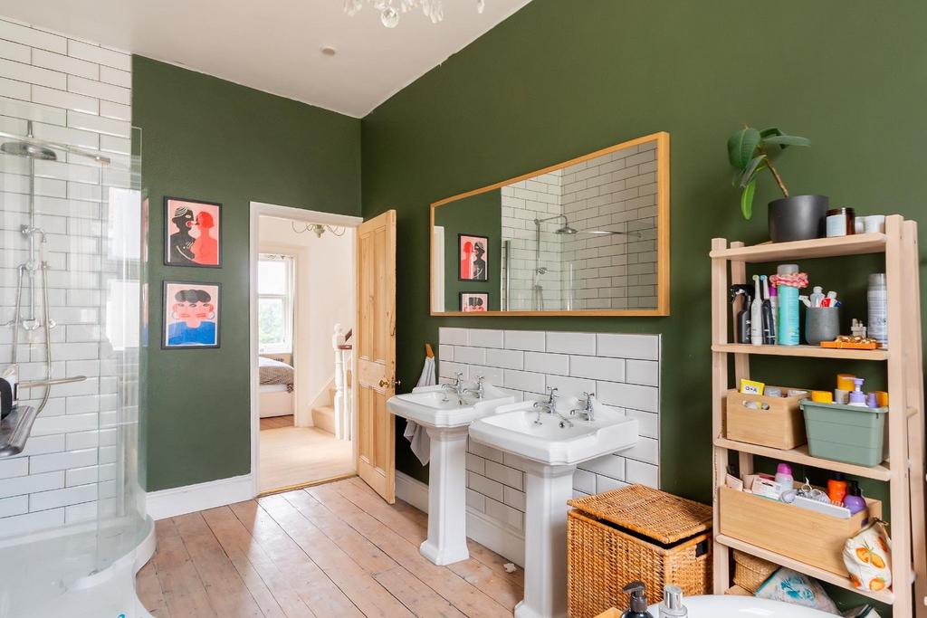2 B5 PTN - Bathroom A.jpg