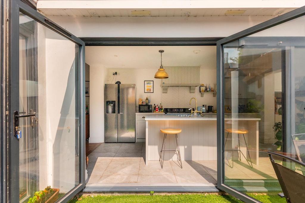 2 B5 PTN - Kitchen A.jpg