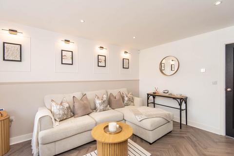 11 Chestnut Drive, Barlborough, Chesterfield, S43 4ZF