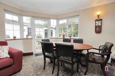 4 bedroom semi-detached house for sale, Norton Road, Letchworth Garden City, SG6