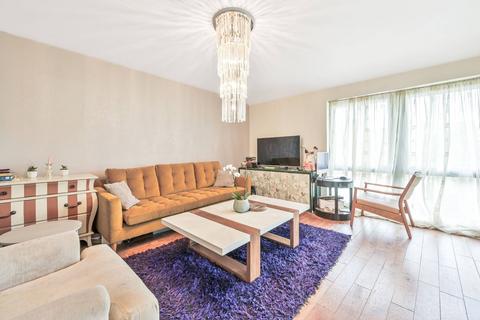 Martlesham Walk, Edgware, London, NW9