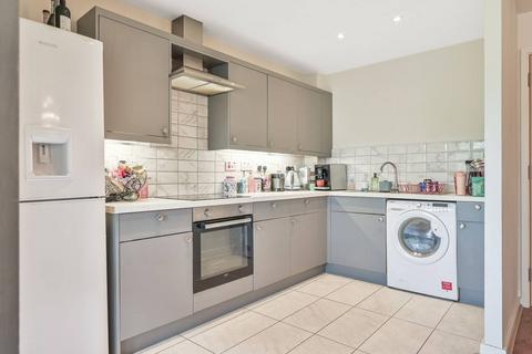 1 bedroom flat for sale, Martlesham Walk, Edgware, London, NW9