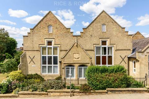 2 bedroom retirement property for sale, Grosvenor Road, Richmond TW10