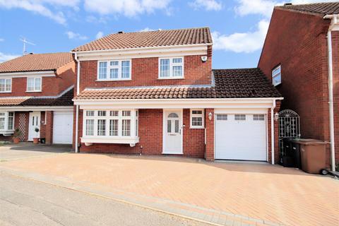 4 Cromer Way, Luton, LU2 7EE