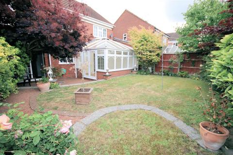 4 Cromer Way, Luton, LU2 7EE