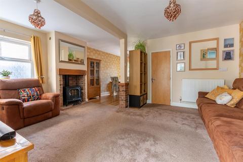 28 Boyd Road, Saltford, Bristol, BS31 3AP