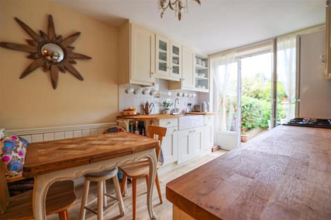 6 bedroom semi-detached house for sale, Sunnyhill Road, Hemel Hempstead, HP1
