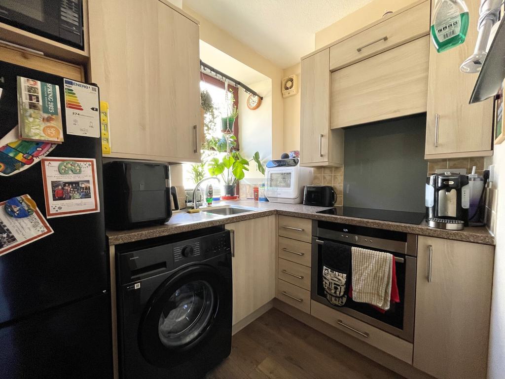 Kitchen a.JPG