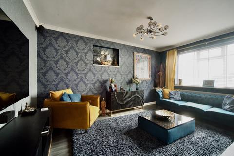 4 bedroom house for sale, Wood Lane, Dagenham RM8