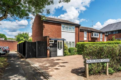 1 Hazelmere Close, Leatherhead, KT22 7DU