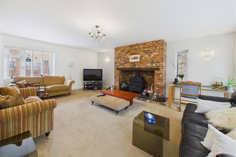 4 bedroom detached house for sale, Common Lane, Welton