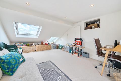 15 Windsor Road, Teddington, TW11 0SG