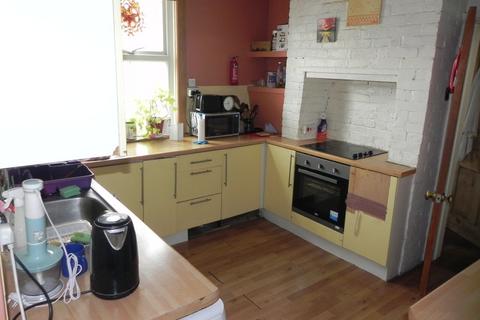 1 bedroom in a house share to rent, Agraria Road, Guildford