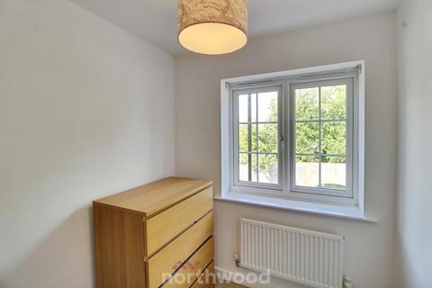 28 Ancient Drive, Woodlands, Doncaster, DN6 7FN