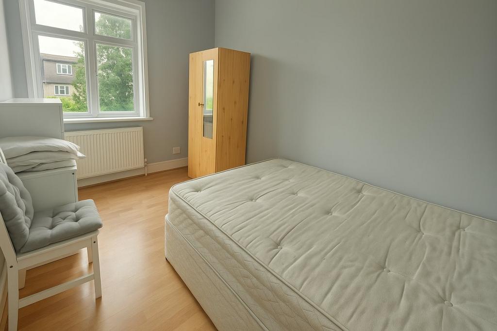 Apartment in London - View 2