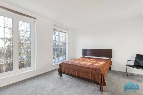 4 bedroom terraced house to rent, Oakview Gardens, East Finchley, London, N2
